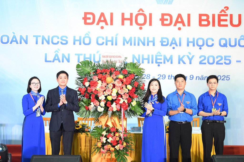 Khẳng định bản lĩnh, trí tuệ tuổi trẻ Đại học Quốc gia Hà Nội Khẳng định bản lĩnh, trí tuệ tuổi trẻ Đại học Quốc gia Hà Nội