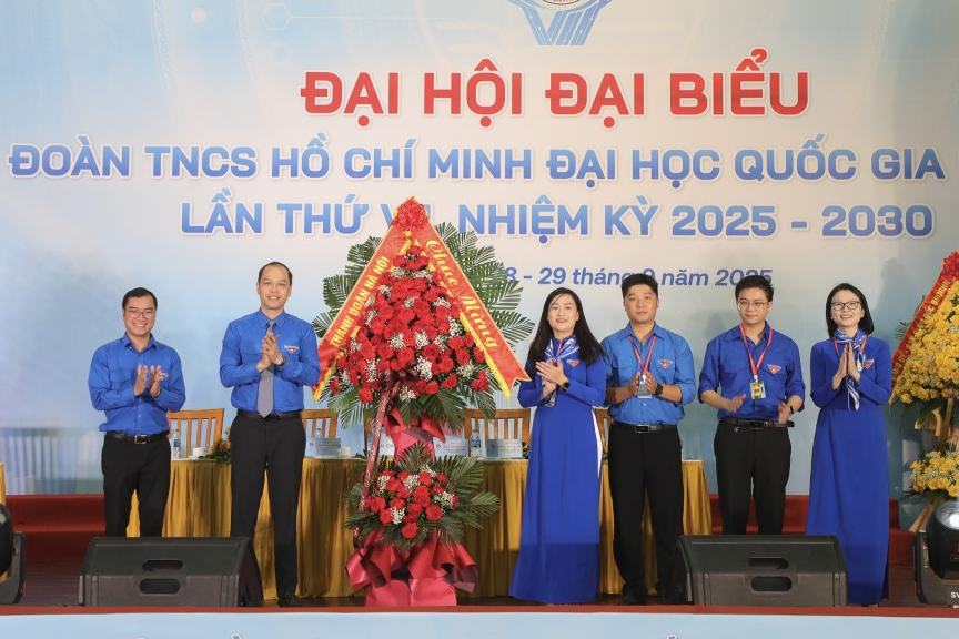 Khẳng định bản lĩnh, trí tuệ tuổi trẻ Đại học Quốc gia Hà Nội