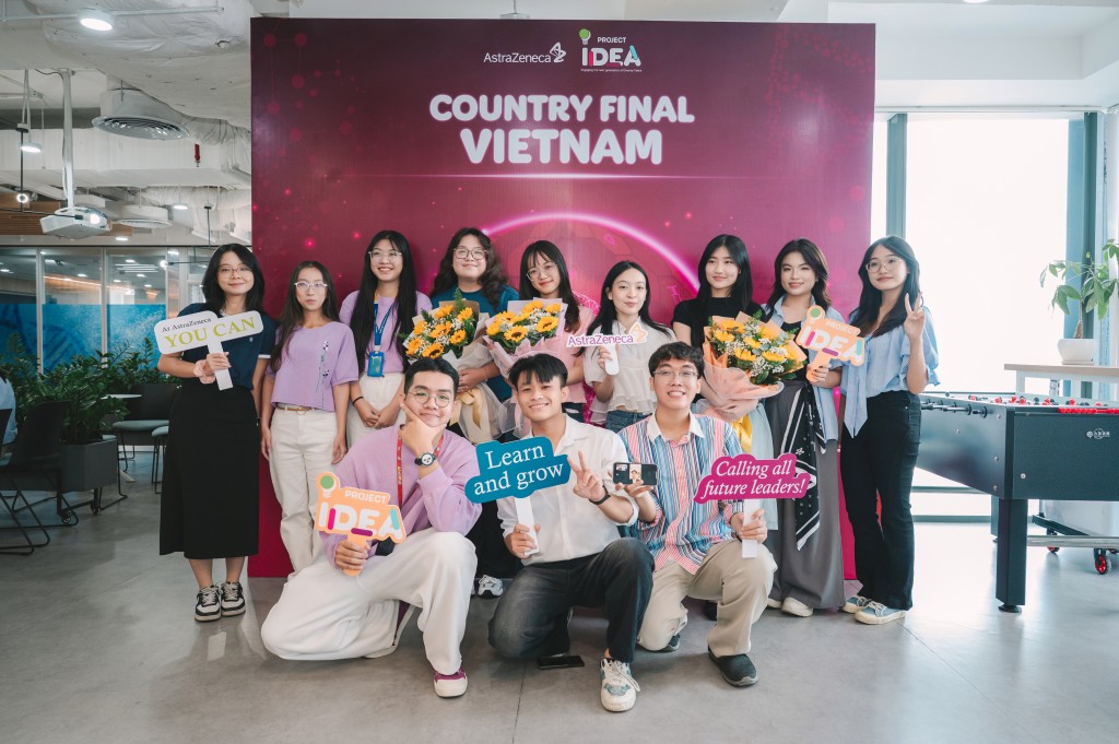 Các bạn sinh viên lọt vào vòng final Việt Nam. Các bạn sinh viên lọt vào vòng final Việt Nam.