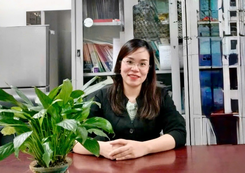 TS Hoàng Huê