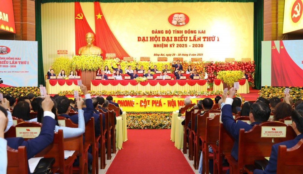 Quang cảnh đại hội