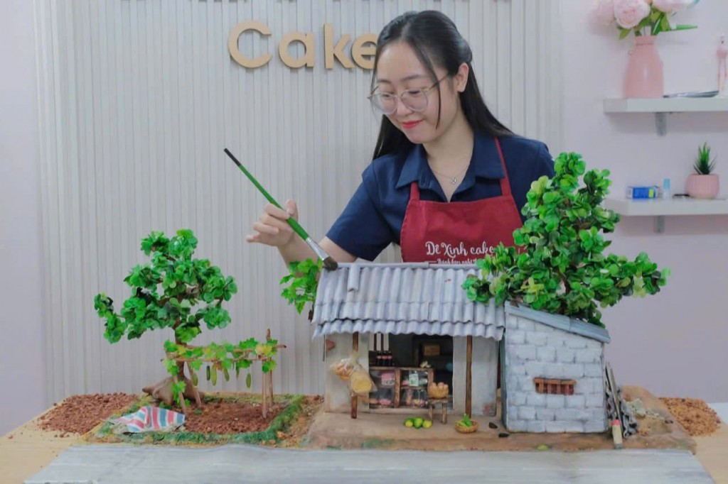 Bánh Trung thu khổng lồ tái hiện tiệm tạp hóa tuổi thơ khiến nhiều người thích thú