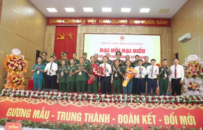 Phát huy phẩm chất Bộ đội Cụ Hồ, xây dựng Bát Tràng ngày càng văn minh, giàu đẹp