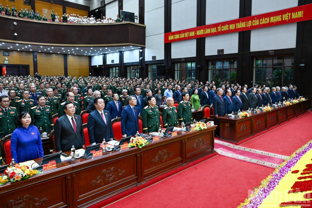 Tổng Bí thư Tô Lâm: Đảng bộ Quân đội và toàn quân cần hội tụ đoàn kết, hội tụ ý chí, hội tụ nhân tài, hội tụ sức mạnh