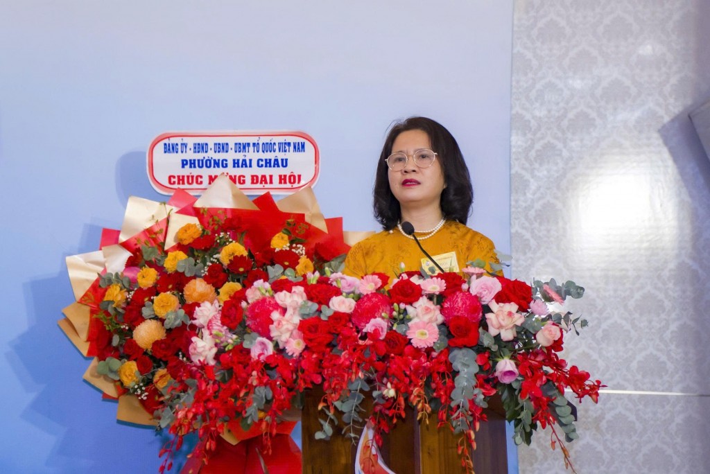 Phó Chủ tịch Ủy ban MTTQ Việt Nam thành phố Đà Nẵng, Chủ tịch Hội Liên hiệp Phụ nữ thành phố Hoàng Thị Thu Hương phát biểu chỉ đạo Đại hội Phó Chủ tịch Ủy ban MTTQ Việt Nam thành phố Đà Nẵng, Chủ tịch Hội Liên hiệp Phụ nữ thành phố Hoàng Thị Thu Hương phát biểu chỉ đạo Đại hội