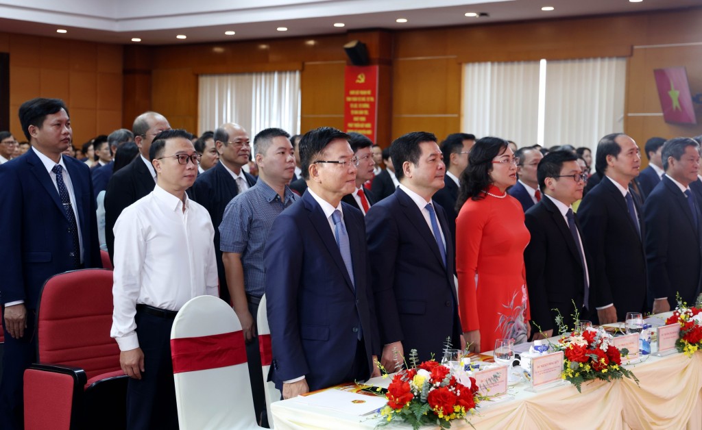 Phó Thủ tướng Lê Thành Long dự Đại hội Thi đua yêu nước ngành công thương lần thứ tư - Ảnh: VGP/Đức Tuân Phó Thủ tướng Lê Thành Long dự Đại hội Thi đua yêu nước ngành công thương lần thứ tư - Ảnh: VGP/Đức Tuân