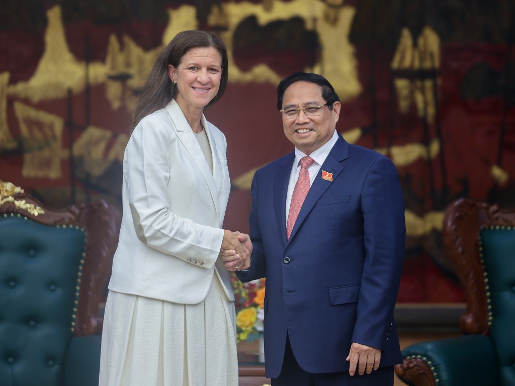 Thủ tướng Chính phủ Phạm Minh Chính tiếp bà María Victoria “Maví” Zingoni, Giám đốc điều hành phụ trách mảng nguồn điện của Công ty GE Vernova (Hoa Kỳ) - Ảnh: VGP/Nhật Bắc Thủ tướng Chính phủ Phạm Minh Chính tiếp bà María Victoria “Maví” Zingoni, Giám đốc điều hành phụ trách mảng nguồn điện của Công ty GE Vernova (Hoa Kỳ) - Ảnh: VGP/Nhật Bắc