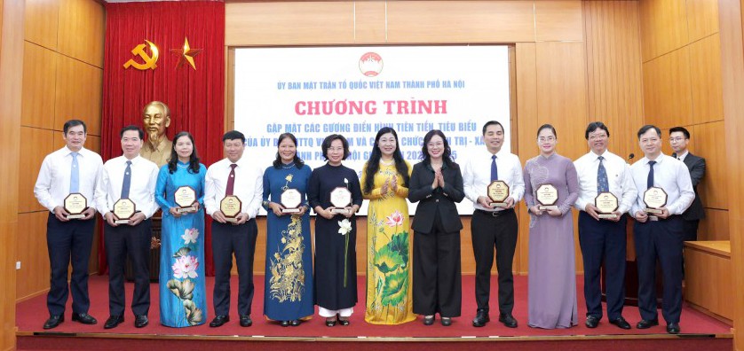 Ủy ban MTTQ Việt Nam TP Hà Nội biểu dương, tôn vinh các gương điển hình tiên tiến, tiêu biểu