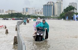 Trường học Hà Nội chủ động phương án học tập khi mưa bão