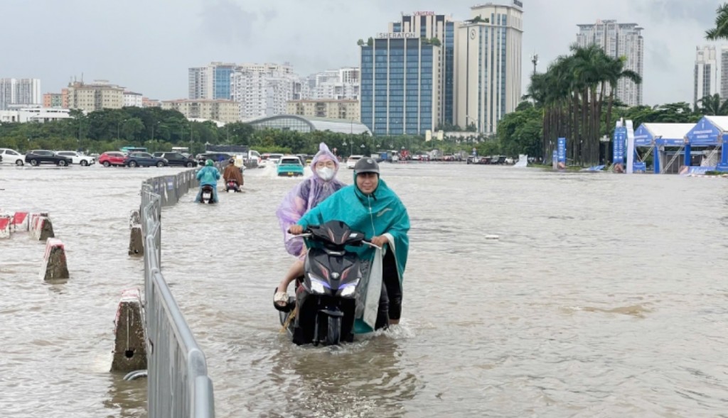 Trường học Hà Nội chủ động phương án học tập khi mưa bão Trường học Hà Nội chủ động phương án học tập khi mưa bão