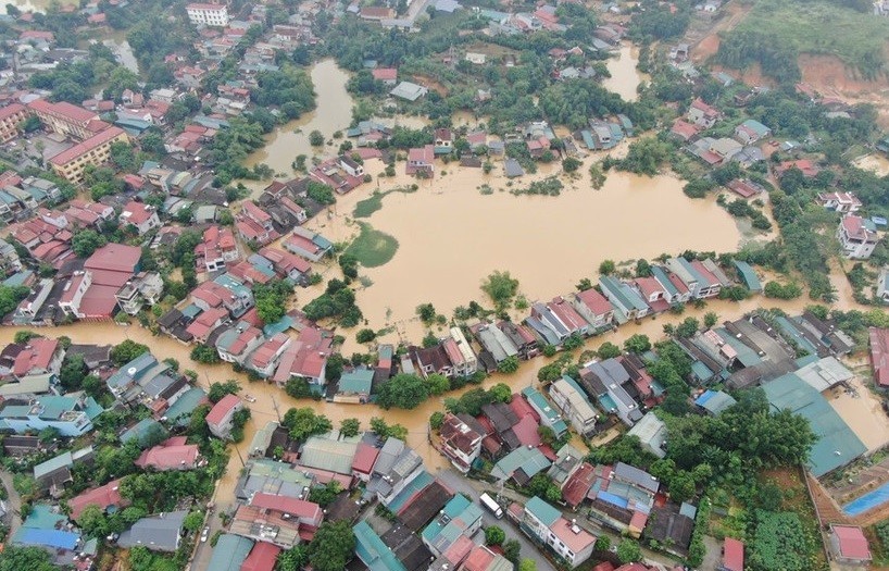 Thiệt hại do bão số 10 và mưa lũ tiếp tục tăng: Đã có 139 người thương vong