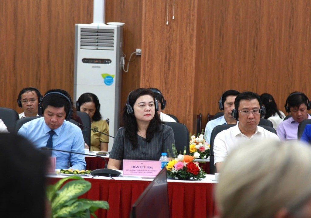 Các đại biểu tham dự tọa đàm