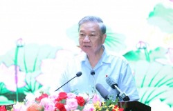 Tổng Bí thư thông tin về chuyển đổi mô hình phát triển đất nước