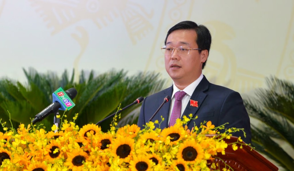 Bí thư Tỉnh ủy Đồng Tháp Lê Quốc Phong phát biểu tại Đại hội Đảng bộ tỉnh
