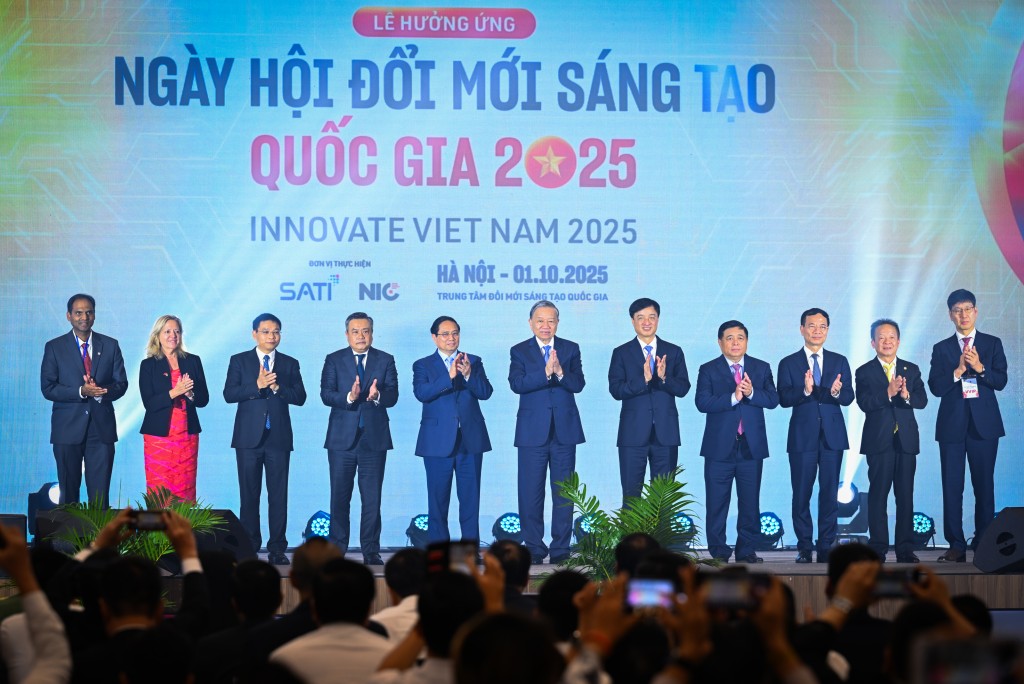 Tổng Bí thư Tô Lâm, Thủ tướng Phạm Minh Chính cùng lãnh đạo các Bộ, ngành và đại diện nhiều doanh nghiệp tiêu biểu như Tập đoàn T&amp;T Group, Marvell, Samsung... bấm nút hưởng ứng Ngày hội Đổi mới sáng tạo Quốc gia  2025.