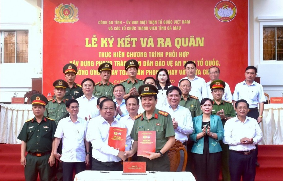 Phát huy sức mạnh toàn dân trong bảo vệ an ninh Tổ quôc