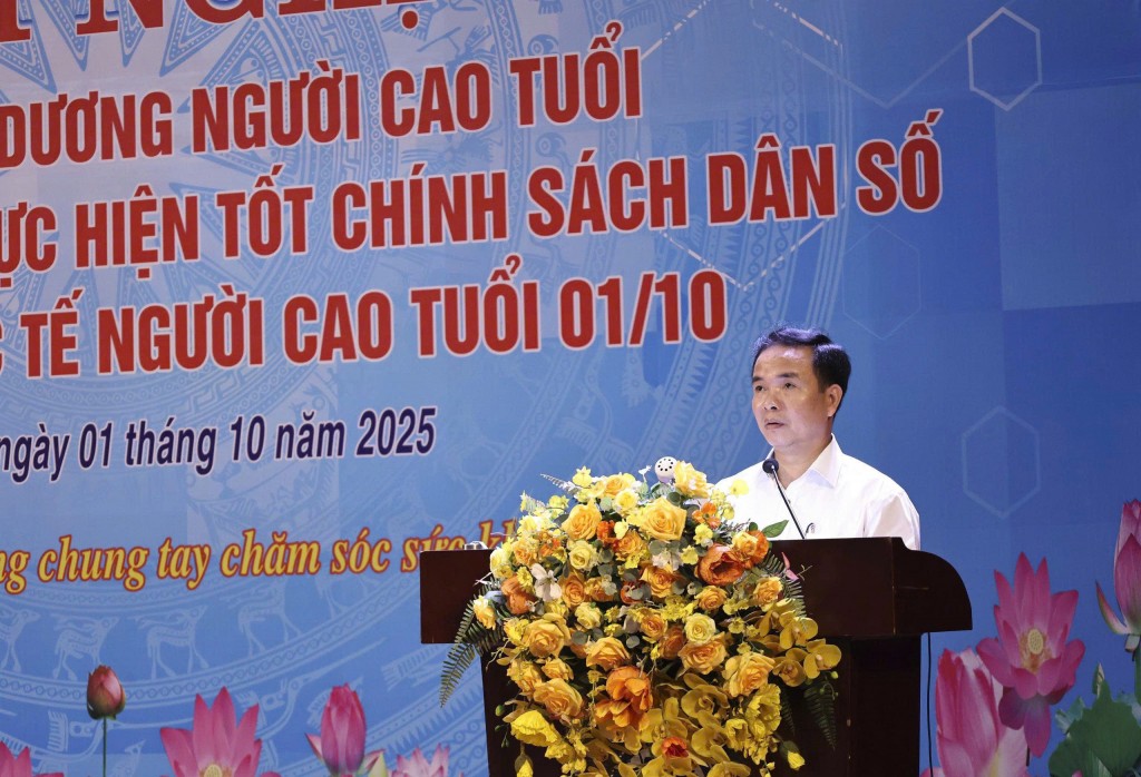 Người cao tuổi không chỉ là tấm gương sáng về đạo đức, lối sống mà còn có vai trò quan trọng trong tuyên truyền, vận động con cháu thực hiện các chủ trương, chính sách của Đảng, Nhà nước, trong đó có chính sách dân số.