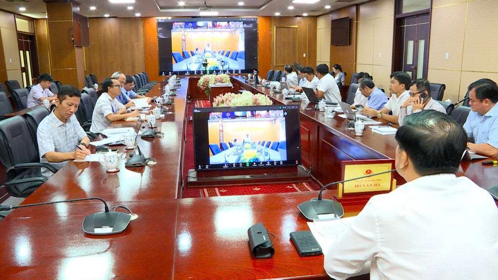 kết nối trực tuyến tới 10 điểm cầu thuộc các địa phương nơi dự án đi qua kết nối trực tuyến tới 10 điểm cầu thuộc các địa phương nơi dự án đi qua