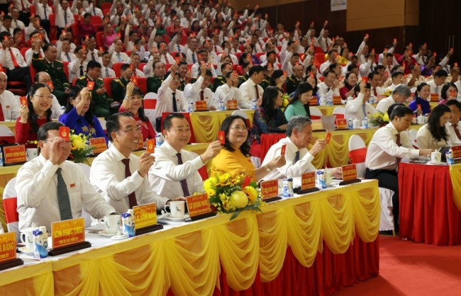 500 đại biểu dự khai mạc Đại hội Đảng bộ tỉnh Vĩnh Long lần