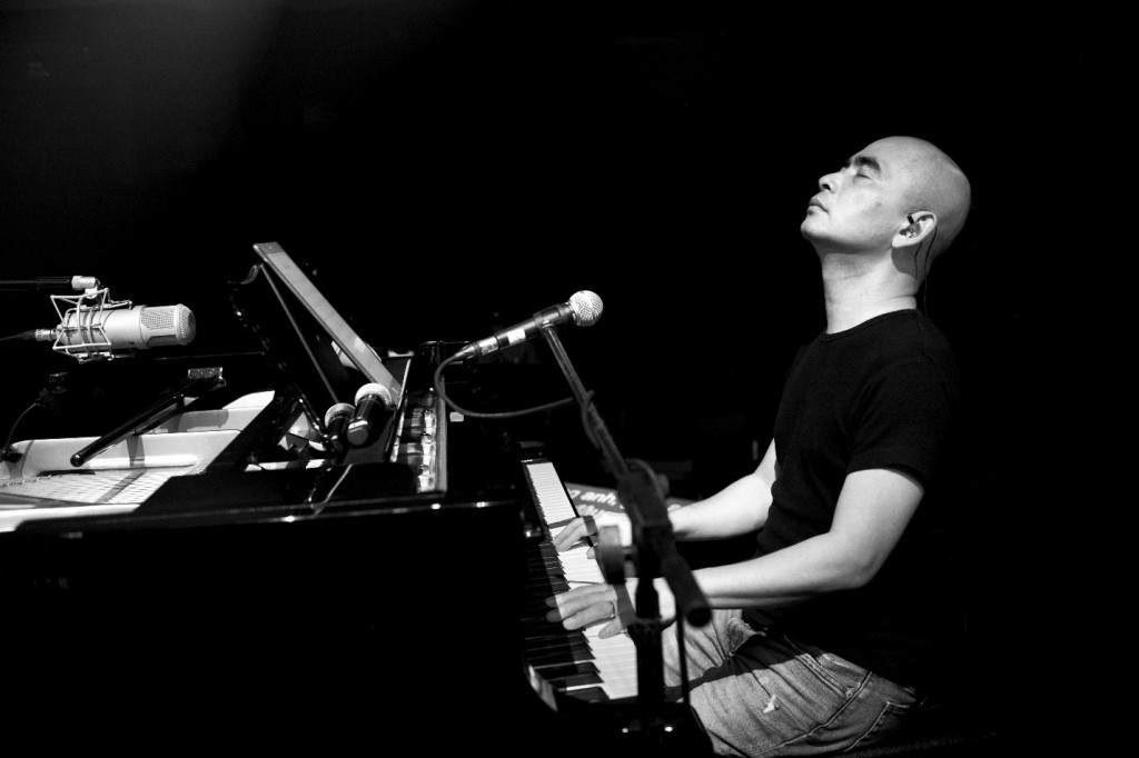 Nhạc sĩ Đức Trí sẽ xuất hiện trình diễn đêm nhạc tại Nhà hát Opera House Đà Lạt Nhạc sĩ Đức Trí sẽ xuất hiện trình diễn đêm nhạc tại Nhà hát Opera House Đà Lạt