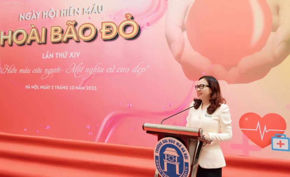 PGS.TS. Nguyễn Thị Nhung, Hiệu trưởng Trường Đại học Mở Hà Nội phát biểu tại chương trình