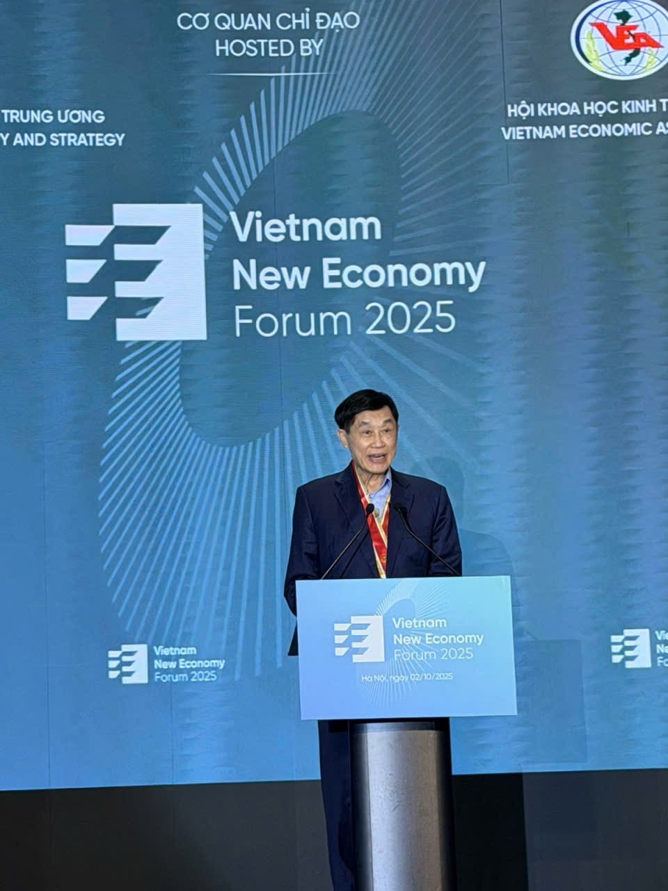 Ông Johnathan Hạnh Nguyễn phát biểu tại Lễ vinh danh.