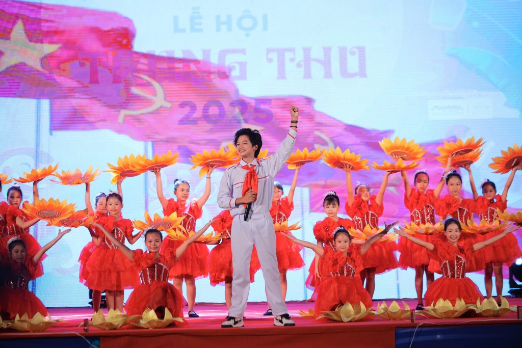 Đặc sắc Tết Trung thu truyền thống tại Hà Nội