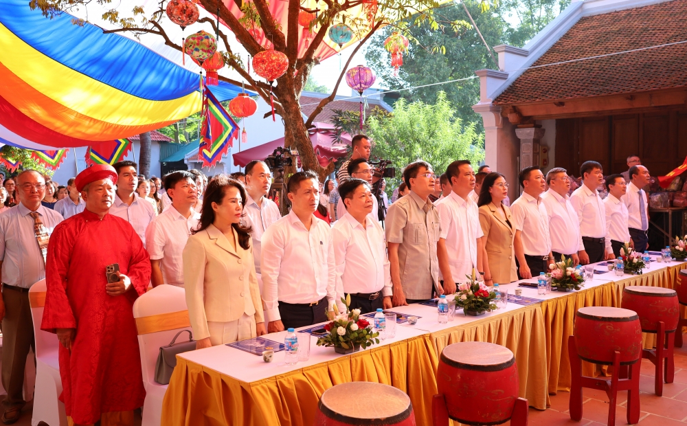 Định Công khánh thành Đền Đầm Sen sau tu bổ, tôn tạo Định Công khánh thành Đền Đầm Sen sau tu bổ, tôn tạo