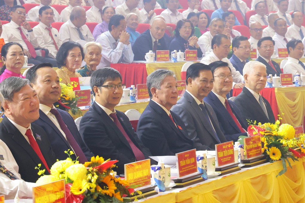 Vĩnh Long mở ra khát vọng mới - tầm nhìn mới Vĩnh Long mở ra khát vọng mới - tầm nhìn mới