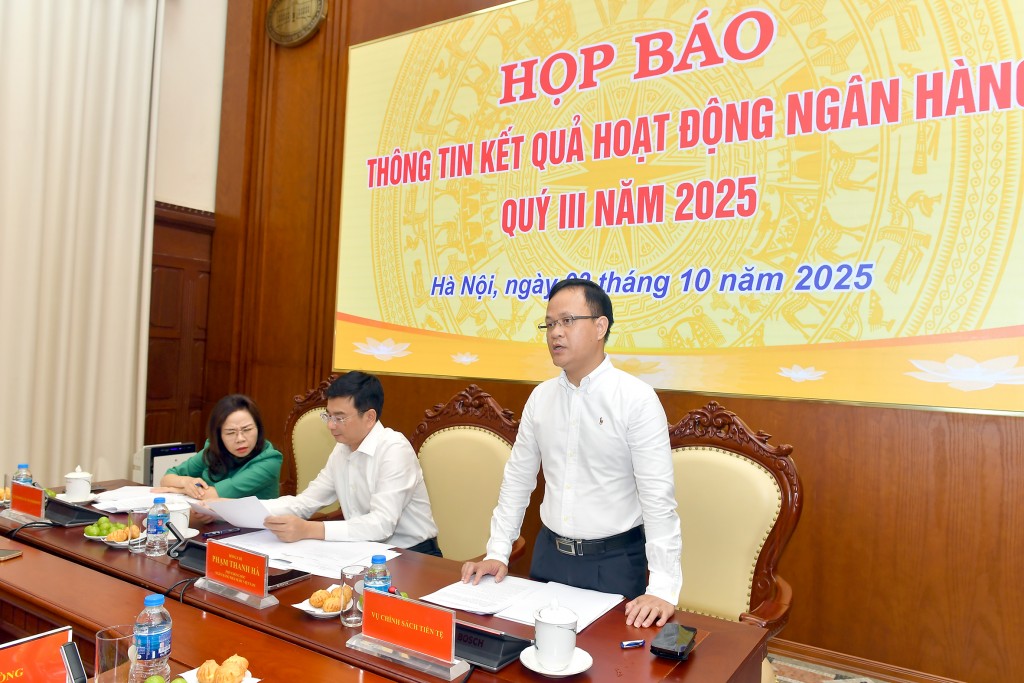 Ưu tiên thúc đẩy tăng trưởng kinh tế, kiểm soát lạm phát Ưu tiên thúc đẩy tăng trưởng kinh tế, kiểm soát lạm phát