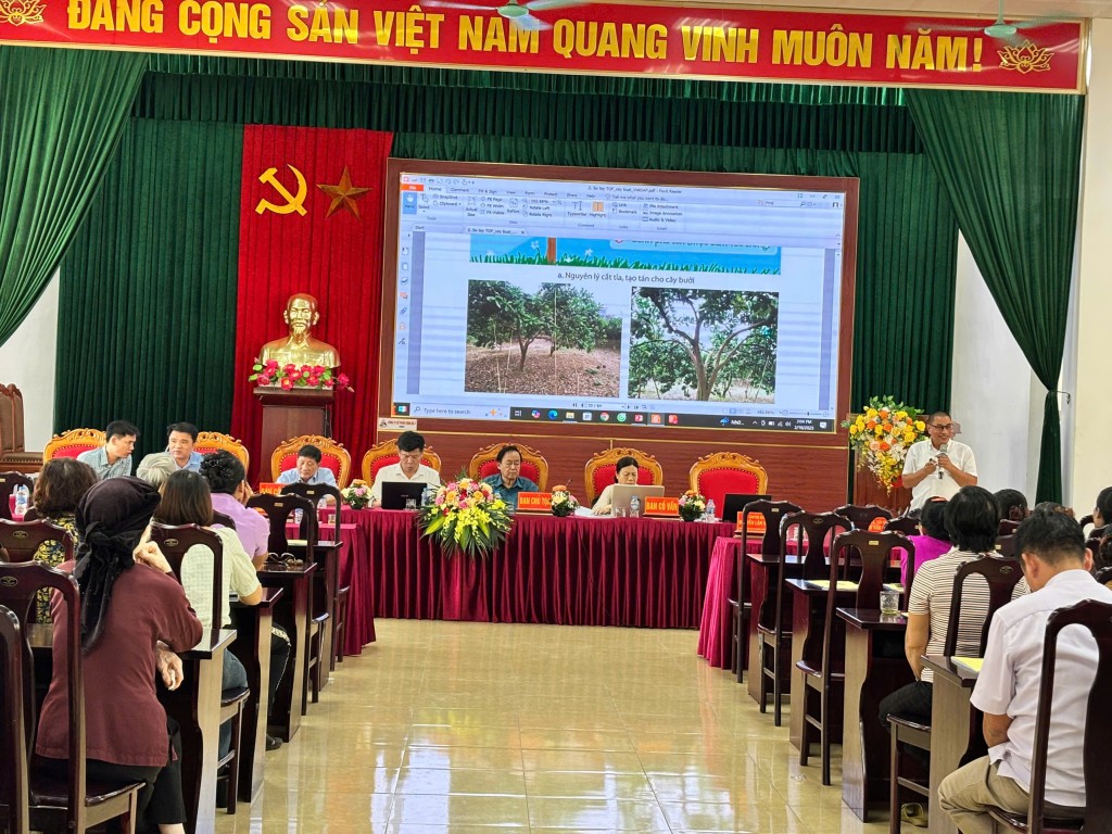 Nhiều kiến thức khoa học trong sản xuất được cập nhật tới bà con nông dân