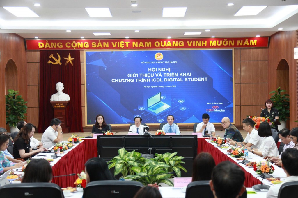 Toàn cảnh hội nghị
