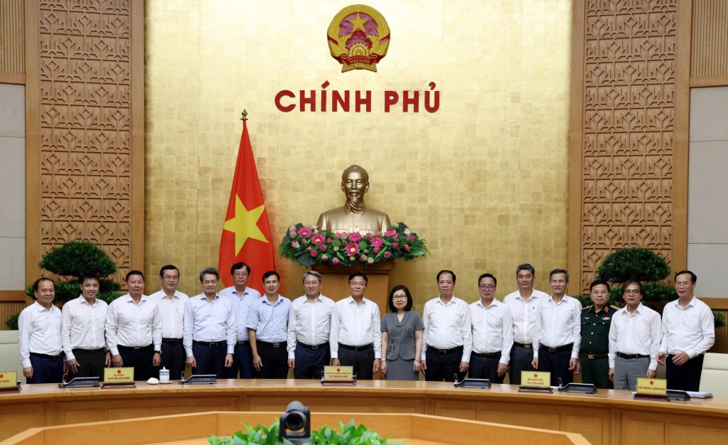 Các thành viên Hội đồng Phổ biến giáo dục pháp luật Trung ương - Ảnh: VGP/Đức Tuân