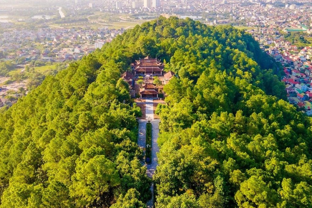 Di tích Phượng Hoàng Trung Đô ở thành phố Vinh, minh chứng cho khát vọng dựng đô của Hoàng đế Quang Trung.