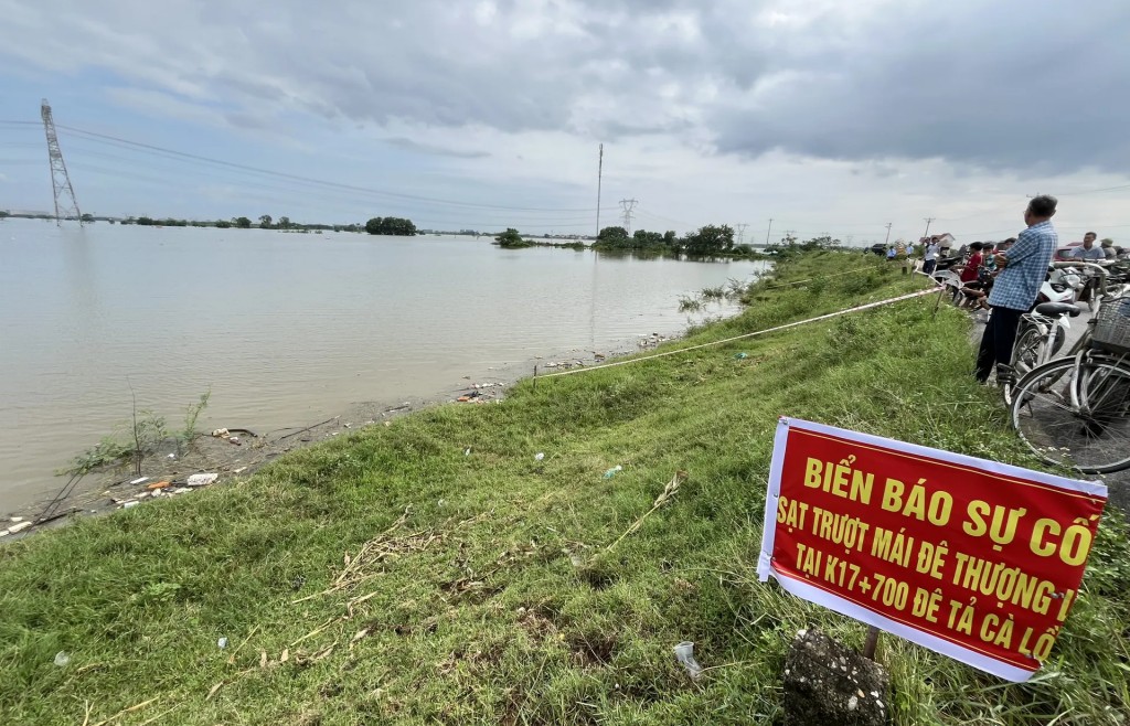 Theo sát diễn biến bão số 11, ứng phó khẩn cấp nguy cơ “thiên tai chồng thiên tai”