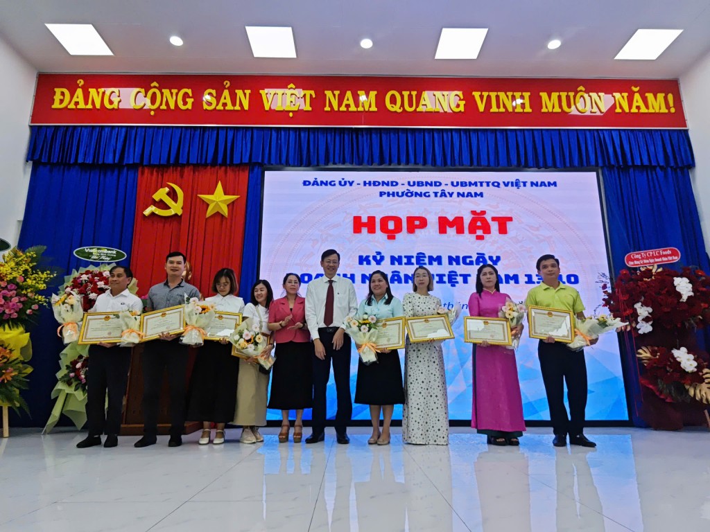 Phường Tây Nam tri ân đóng góp của cộng đồng doanh nghiệp