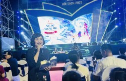 Cuốn sách tôn vinh tình thân, tình bạn và tình yêu thương