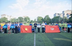 Khai mạc Giải bóng đá truyền thống 15/10 xã Gia Lâm