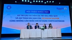 Điều trị đúng cách bệnh lý gàu và viêm da tiết bã