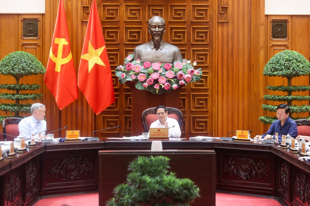 Thủ tướng nhấn mạnh văn hóa là nền tảng tinh thần, sức mạnh nội sinh, văn hóa soi đường cho quốc dân đi, văn hóa có tính dân tộc, khoa học, đại chúng - Ảnh: VGP/Nhật Bắc Thủ tướng nhấn mạnh văn hóa là nền tảng tinh thần, sức mạnh nội sinh, văn hóa soi đường cho quốc dân đi, văn hóa có tính dân tộc, khoa học, đại chúng - Ảnh: VGP/Nhật Bắc