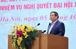 Thủ tướng phát động đợt thi đua cao điểm lập thành tích chào mừng Đại hội XIV của Đảng