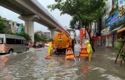 Chuyên gia dự báo lượng mưa tại Hà Nội khi bão số 11 đổ bộ đất liền