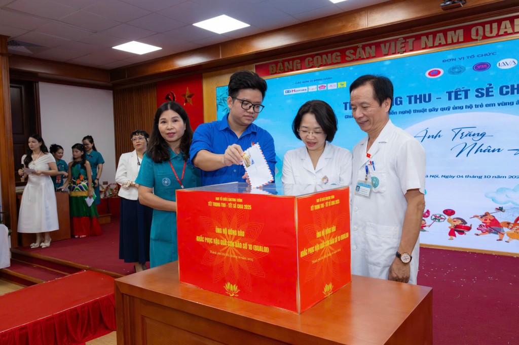Tết Trung thu sẻ chia ở bệnh viện Đa khoa Hà Đông