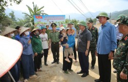 Phó Thủ tướng kiểm tra công tác khắc phục hậu quả bão số 10, ứng phó với bão số 11 tại tỉnh Lào Cai