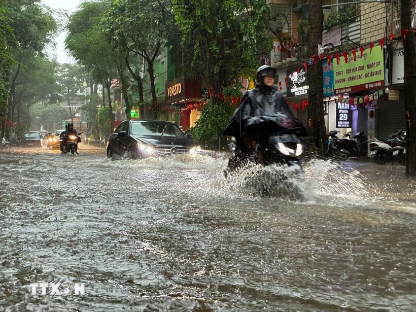 Dự báo Hà Nội có mưa lớn. (Ảnh: Lê Đông/TTXVN)
