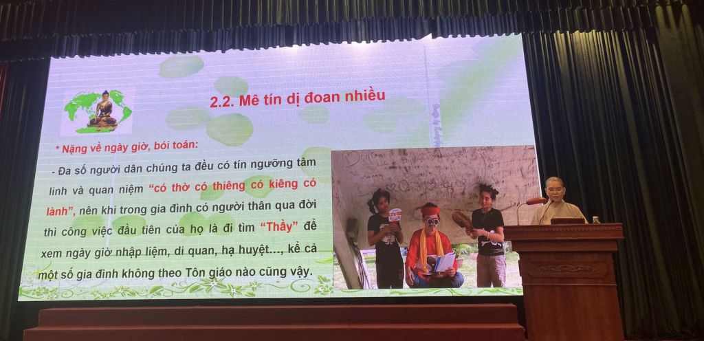 Một tham luận tại Hội nghị tuyên truyền về tang văn minh