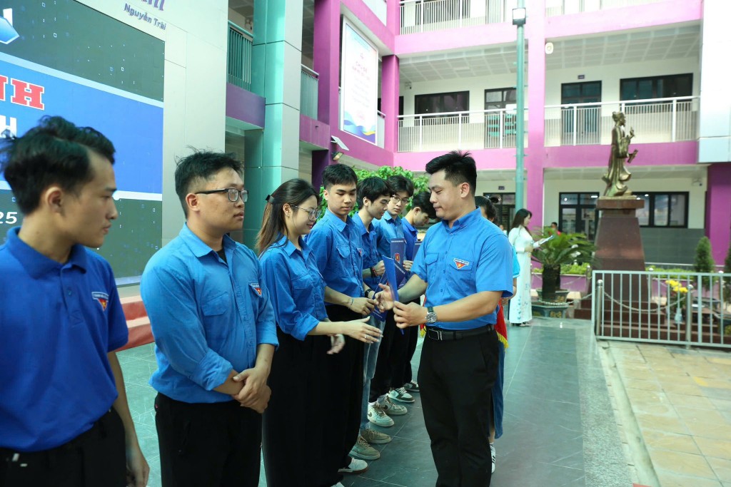 Tuổi trẻ phường Hoàn Kiếm phát huy vai trò xung kích, sáng tạo, đi đầu trong công cuộc chuyển đổi số và xây dựng đô thị văn minh, hiện đại