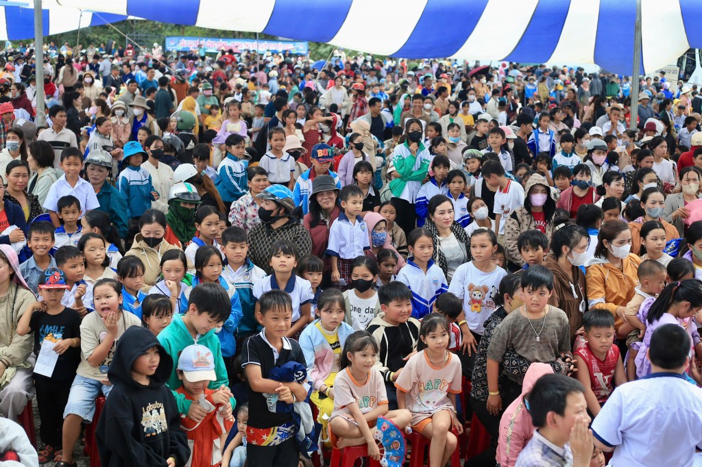 Chương trình thu hút hàng ngàn các em nhỏ tham gia Chương trình thu hút hàng ngàn các em nhỏ tham gia