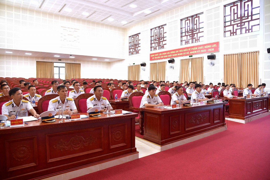 Các đại biểu dự nghe quán triệt kiểm tra