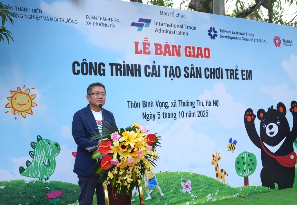 Ông Lưu Thế Trung - Trưởng Đại diện Văn phòng Kinh tế &amp; Văn hóa Đài Bắc tại Việt Nam - phát biểu khai mạc tại Lễ khánh thành sân chơi